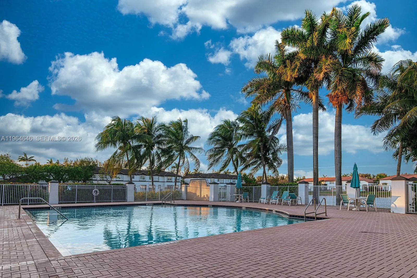 Doral, Florida 33178, 3 Bedrooms Bedrooms, ,2 BathroomsBathrooms,Residential,For Sale,A11964646