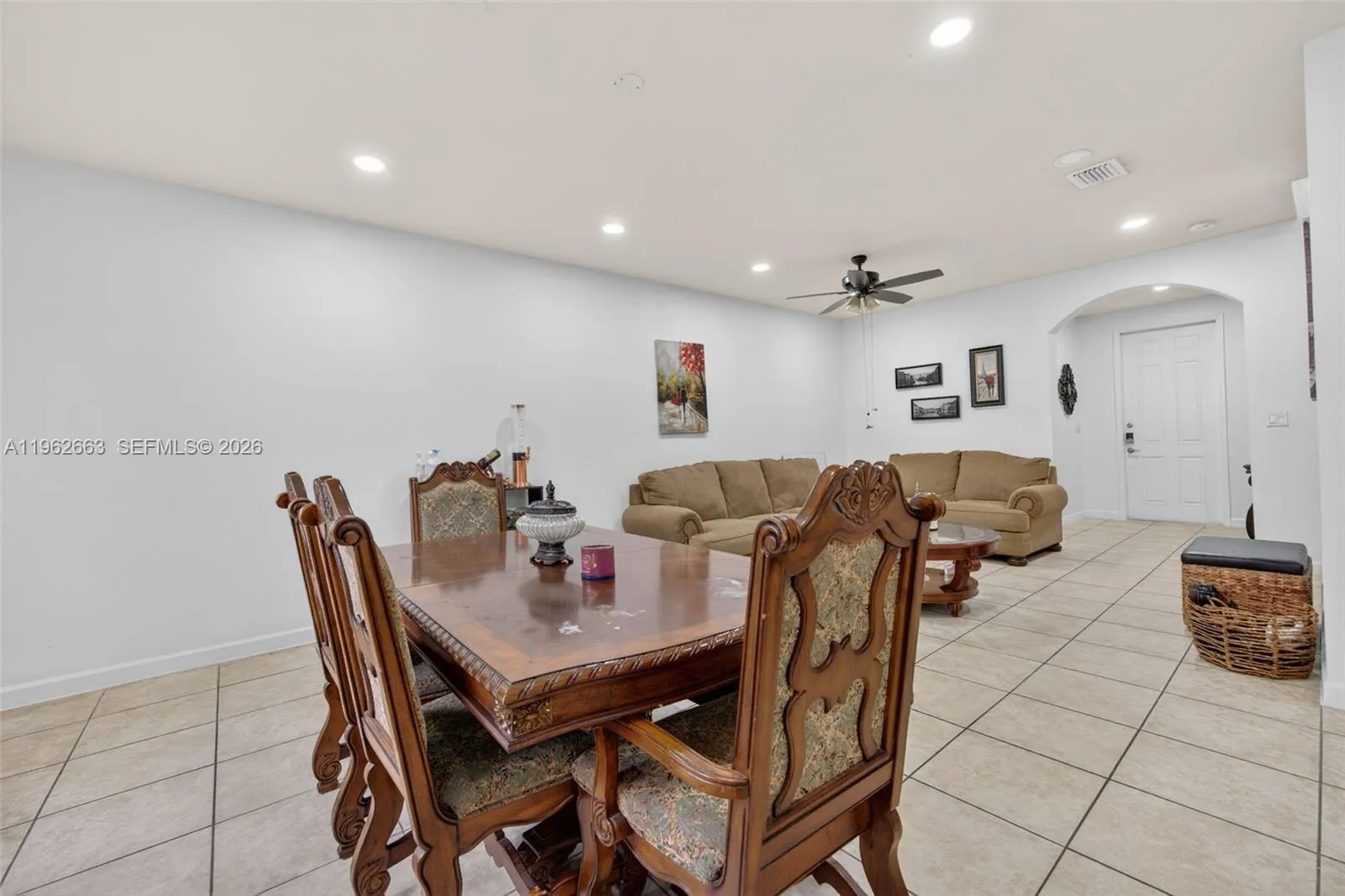 3669 Se 2nd Ct, Homestead, Florida 33033, Homestead, Florida 33033, 4 Bedrooms Bedrooms, ,3 BathroomsBathrooms,Residential,For Sale,3669 Se 2nd Ct, Homestead, Florida 33033,A11962663