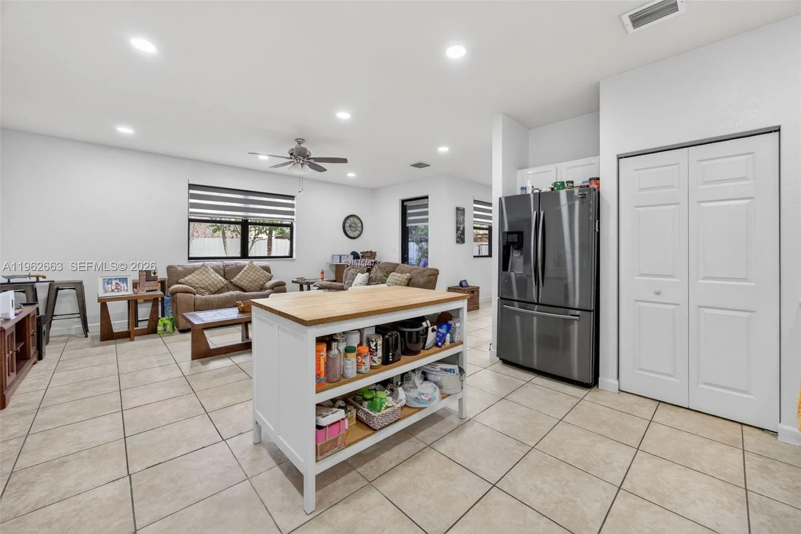 3669 Se 2nd Ct, Homestead, Florida 33033, Homestead, Florida 33033, 4 Bedrooms Bedrooms, ,3 BathroomsBathrooms,Residential,For Sale,3669 Se 2nd Ct, Homestead, Florida 33033,A11962663