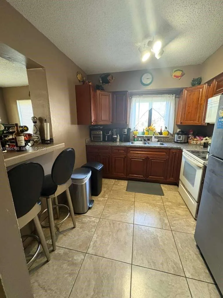 Miramar, Florida 33023, 3 Bedrooms Bedrooms, ,2 BathroomsBathrooms,Residential,For Sale,A11964785