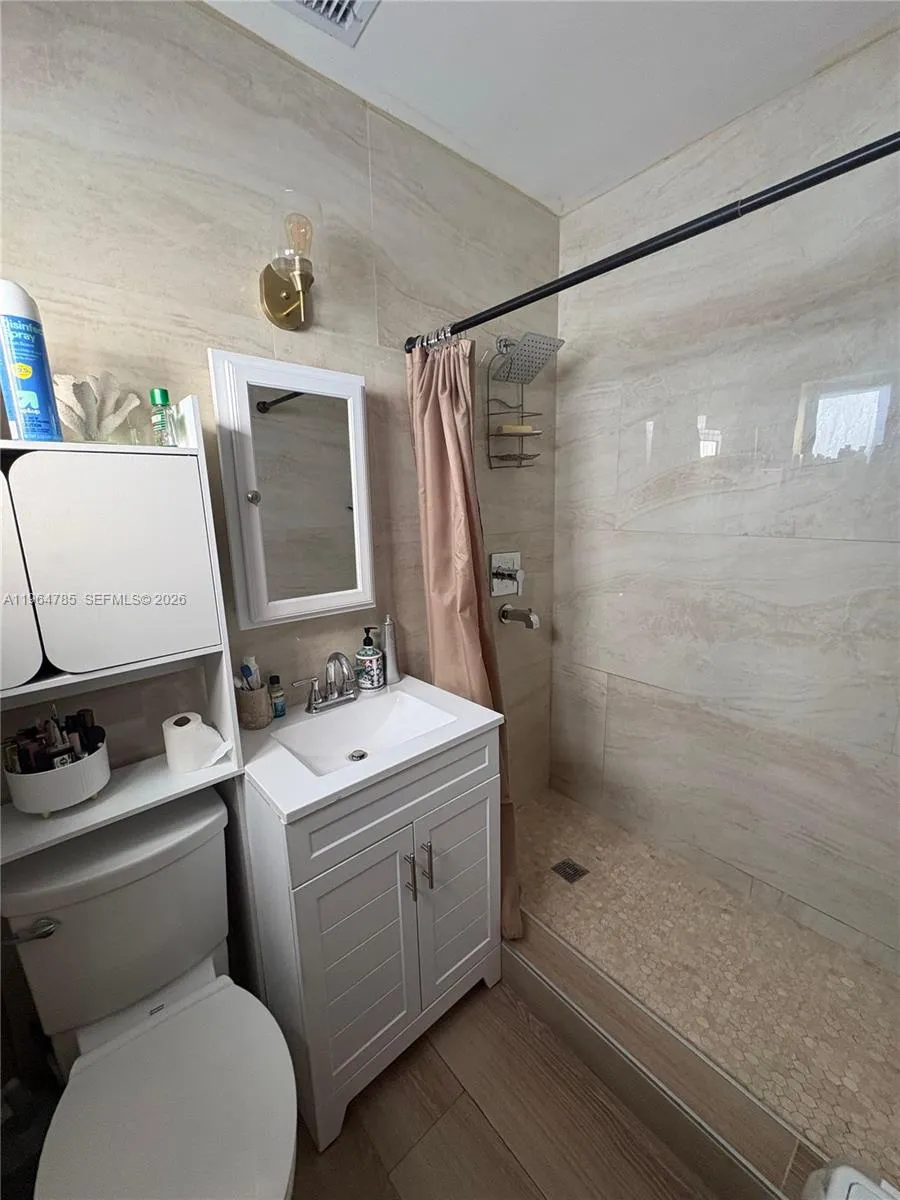 Miramar, Florida 33023, 3 Bedrooms Bedrooms, ,2 BathroomsBathrooms,Residential,For Sale,A11964785