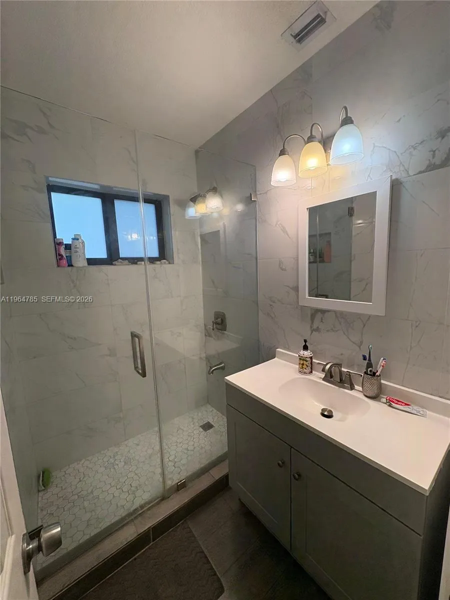 Miramar, Florida 33023, 3 Bedrooms Bedrooms, ,2 BathroomsBathrooms,Residential,For Sale,A11964785