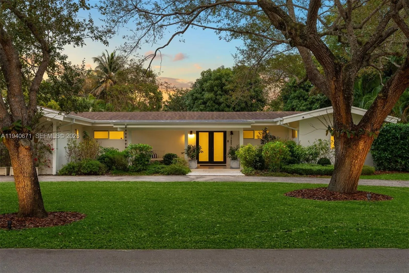 12685 Sw 81st Ave, Pinecrest, Florida 33156, Pinecrest, Florida 33156, 5 Bedrooms Bedrooms, ,3 BathroomsBathrooms,Residential,For Sale,12685 Sw 81st Ave, Pinecrest, Florida 33156,A11940671