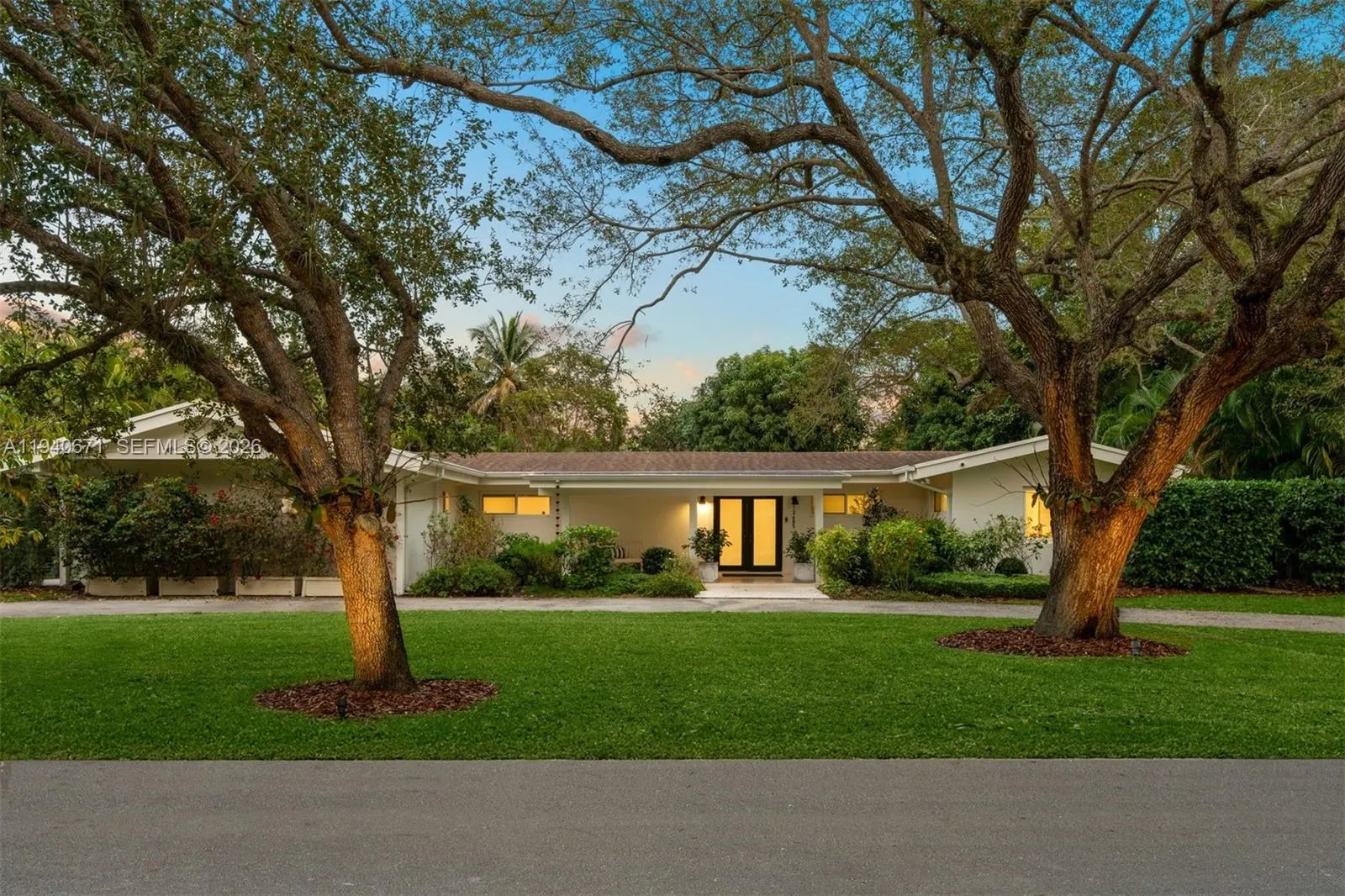 12685 Sw 81st Ave, Pinecrest, Florida 33156, Pinecrest, Florida 33156, 5 Bedrooms Bedrooms, ,3 BathroomsBathrooms,Residential,For Sale,12685 Sw 81st Ave, Pinecrest, Florida 33156,A11940671