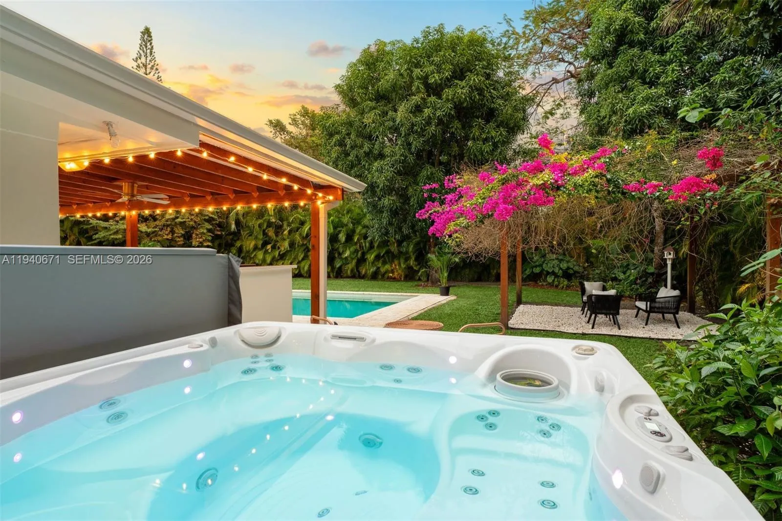 Private hot tub