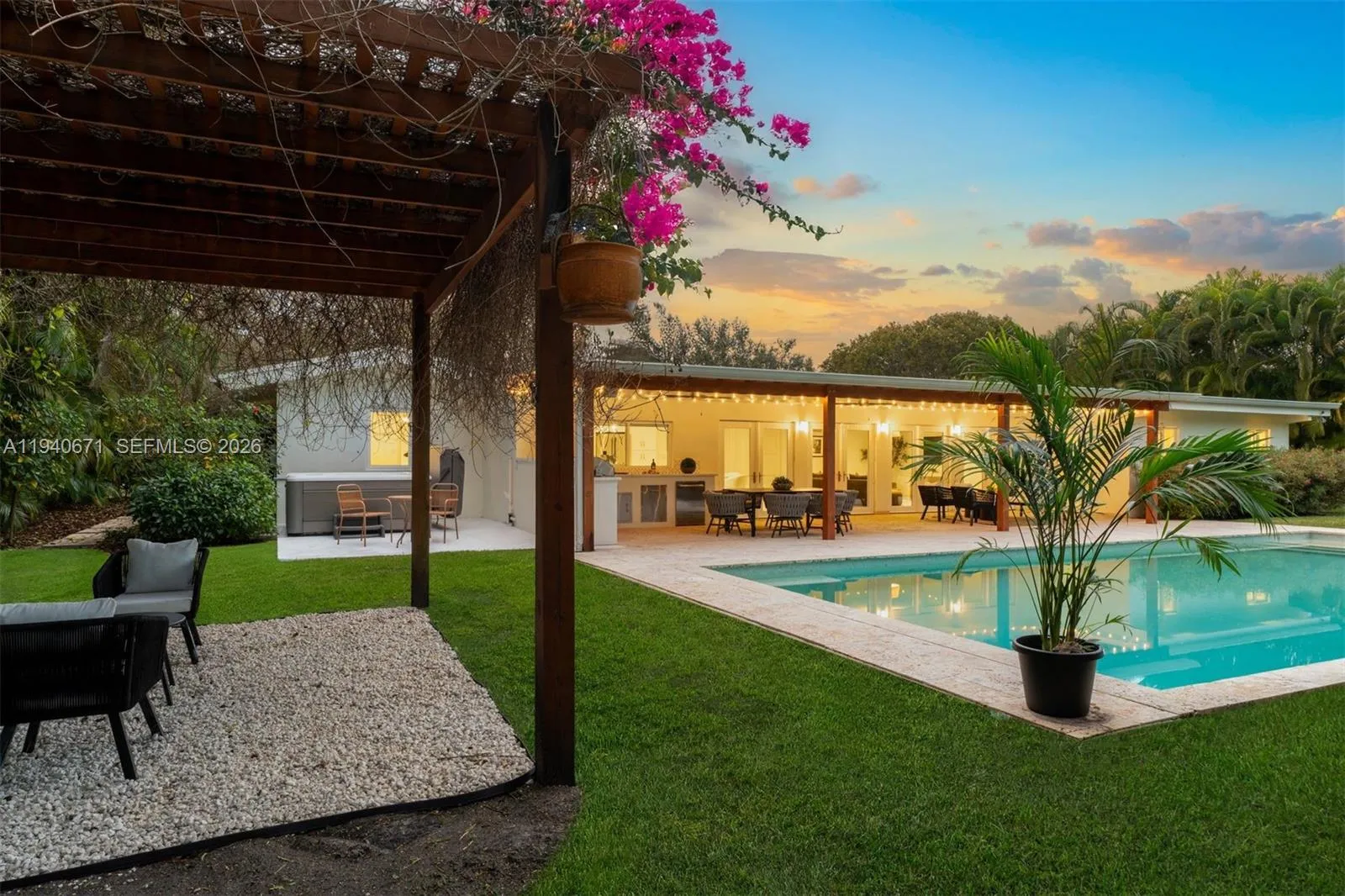 12685 Sw 81st Ave, Pinecrest, Florida 33156, Pinecrest, Florida 33156, 5 Bedrooms Bedrooms, ,3 BathroomsBathrooms,Residential,For Sale,12685 Sw 81st Ave, Pinecrest, Florida 33156,A11940671