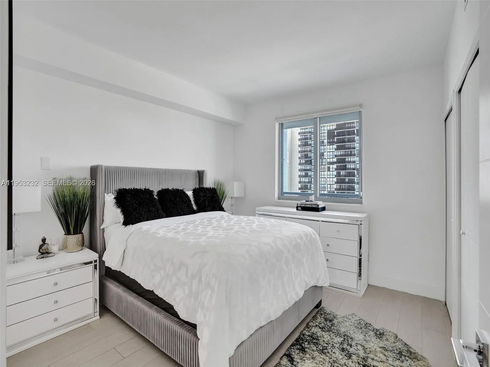 601 Ne 36th St 1003, Miami, Florida 33137, Miami, Florida 33137, 2 Bedrooms Bedrooms, ,2 BathroomsBathrooms,Residential,For Sale,601 Ne 36th St 1003, Miami, Florida 33137,A11953232