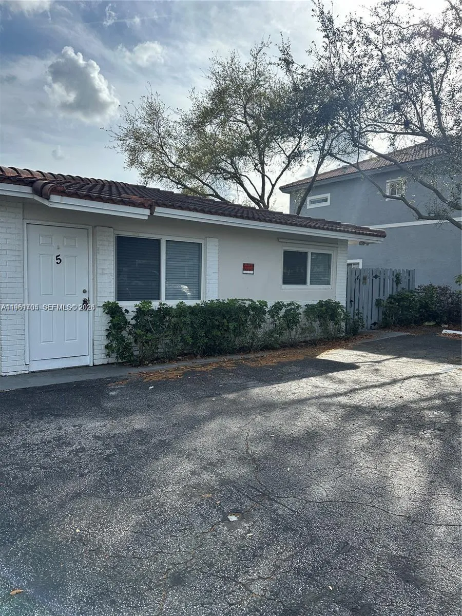 8704 Nw 38th Dr, Coral Springs, Florida 33065, Coral Springs, Florida 33065, ,Residential Income,For Sale,8704 Nw 38th Dr, Coral Springs, Florida 33065,A11961704