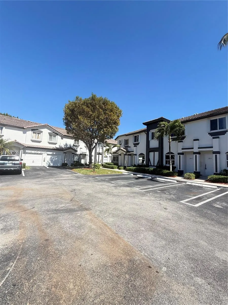 2223 Se 23rd Ave 2223, Homestead, Florida 33035, Homestead, Florida 33035, 3 Bedrooms Bedrooms, ,2 BathroomsBathrooms,Residential Lease,For Rent,2223 Se 23rd Ave 2223, Homestead, Florida 33035,A11962596