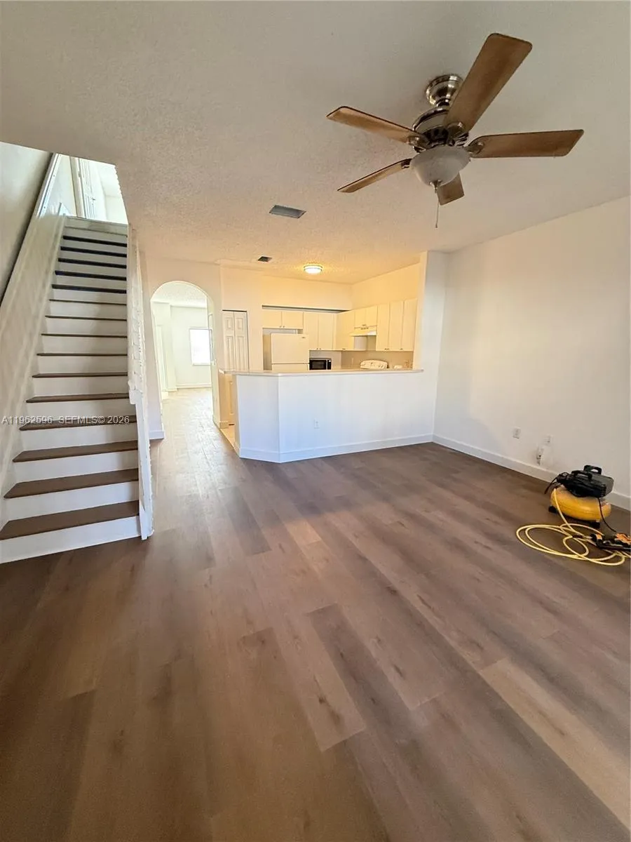 2223 Se 23rd Ave 2223, Homestead, Florida 33035, Homestead, Florida 33035, 3 Bedrooms Bedrooms, ,2 BathroomsBathrooms,Residential Lease,For Rent,2223 Se 23rd Ave 2223, Homestead, Florida 33035,A11962596