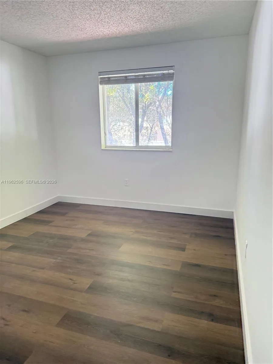 2223 Se 23rd Ave 2223, Homestead, Florida 33035, Homestead, Florida 33035, 3 Bedrooms Bedrooms, ,2 BathroomsBathrooms,Residential Lease,For Rent,2223 Se 23rd Ave 2223, Homestead, Florida 33035,A11962596