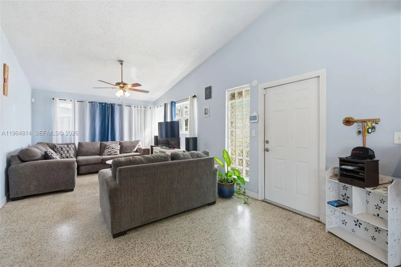 7121 Wilson St, Hollywood, Florida 33024, Hollywood, Florida 33024, 3 Bedrooms Bedrooms, ,2 BathroomsBathrooms,Residential,For Sale,7121 Wilson St, Hollywood, Florida 33024,A11964814