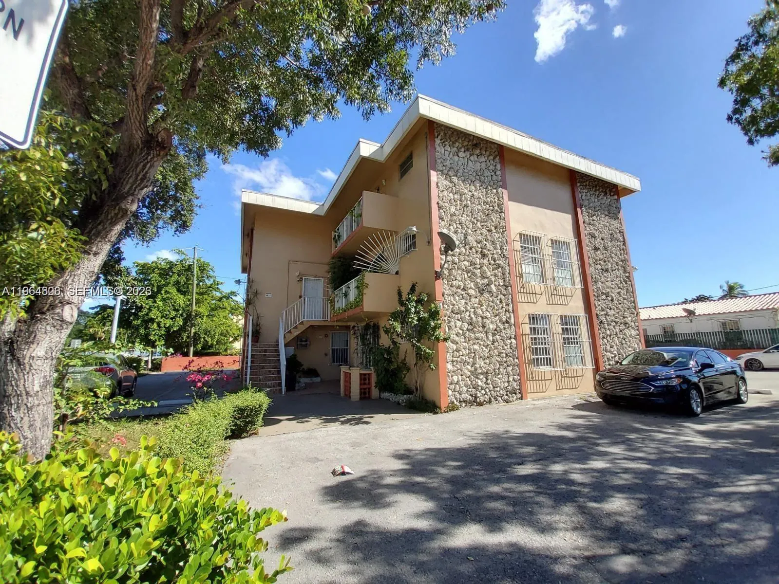 11 Sw 32nd Ave 1, Miami, Florida 33135, Miami, Florida 33135, 2 Bedrooms Bedrooms, ,1 BathroomBathrooms,Residential Lease,For Rent,11 Sw 32nd Ave 1, Miami, Florida 33135,A11964800