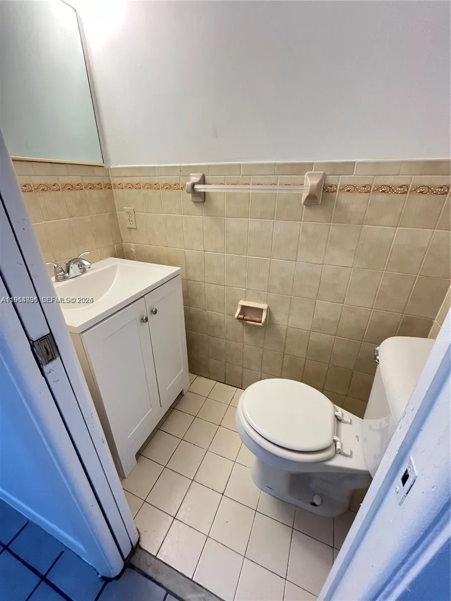 5 Olive Dr 5, Hialeah, Florida 33010, Hialeah, Florida 33010, 2 Bedrooms Bedrooms, ,1 BathroomBathrooms,Residential Lease,For Rent,5 Olive Dr 5, Hialeah, Florida 33010,A11964831