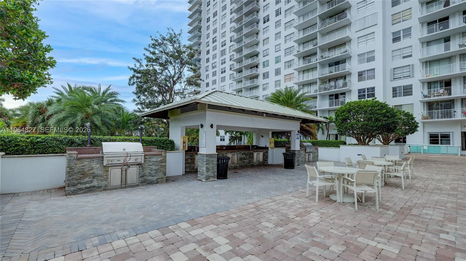 2851 Ne 183rd St 817e, Aventura, Florida 33160, Aventura, Florida 33160, 2 Bedrooms Bedrooms, ,2 BathroomsBathrooms,Residential Lease,For Rent,2851 Ne 183rd St 817e, Aventura, Florida 33160,A11964827