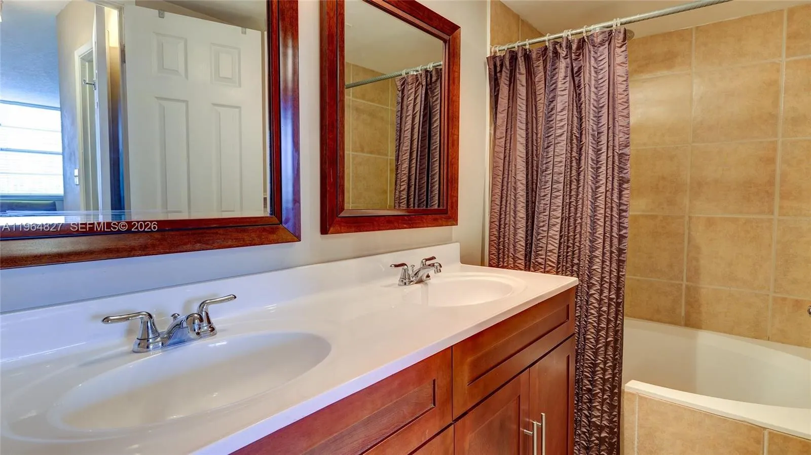 2851 Ne 183rd St 817e, Aventura, Florida 33160, Aventura, Florida 33160, 2 Bedrooms Bedrooms, ,2 BathroomsBathrooms,Residential Lease,For Rent,2851 Ne 183rd St 817e, Aventura, Florida 33160,A11964827