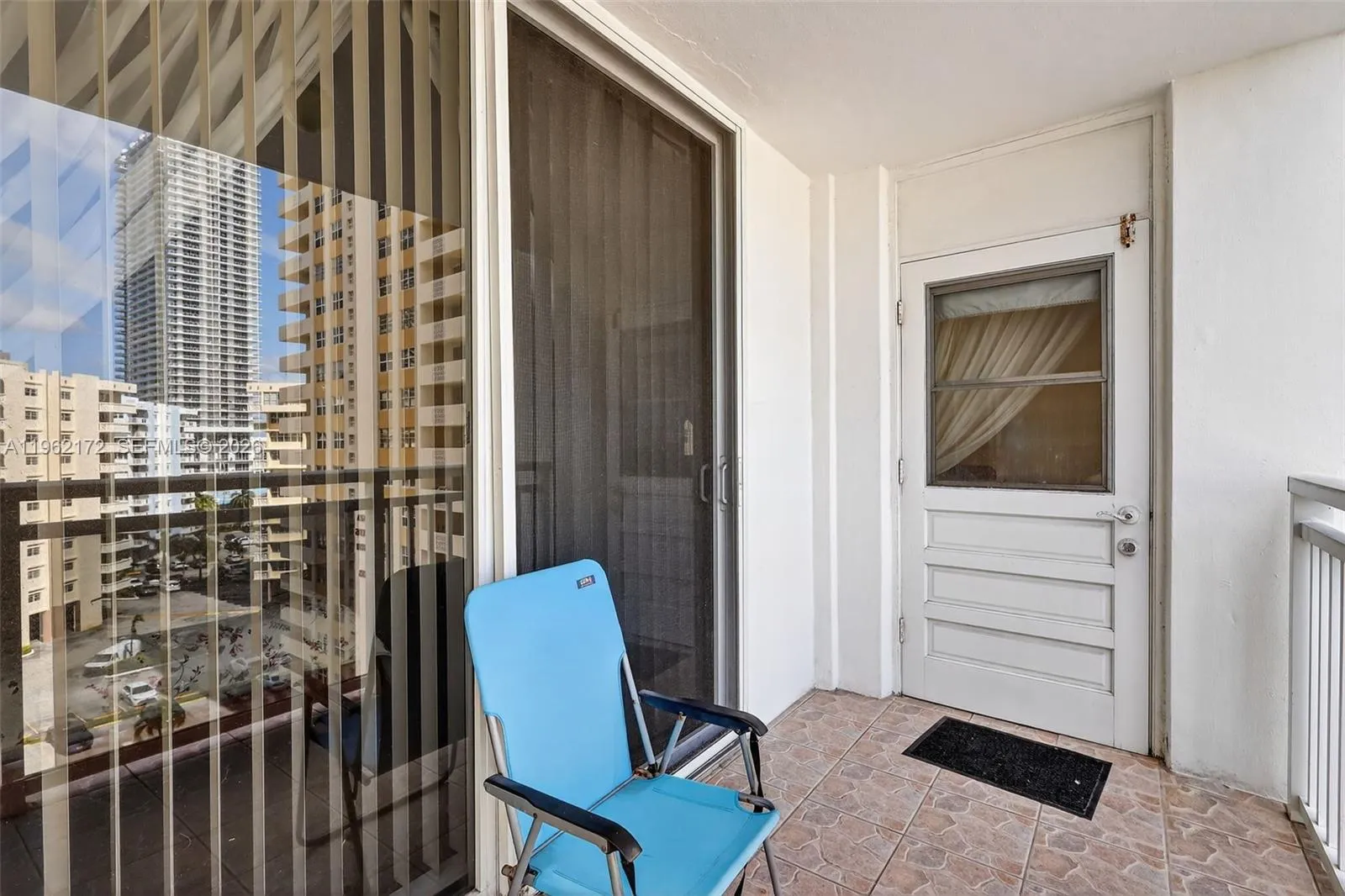 1849 S Ocean Dr 905, Hallandale Beach, Florida 330, Hallandale Beach, Florida 33009, 1 Bedroom Bedrooms, ,1 BathroomBathrooms,Residential,For Sale,1849 S Ocean Dr 905, Hallandale Beach, Florida 330,A11962172