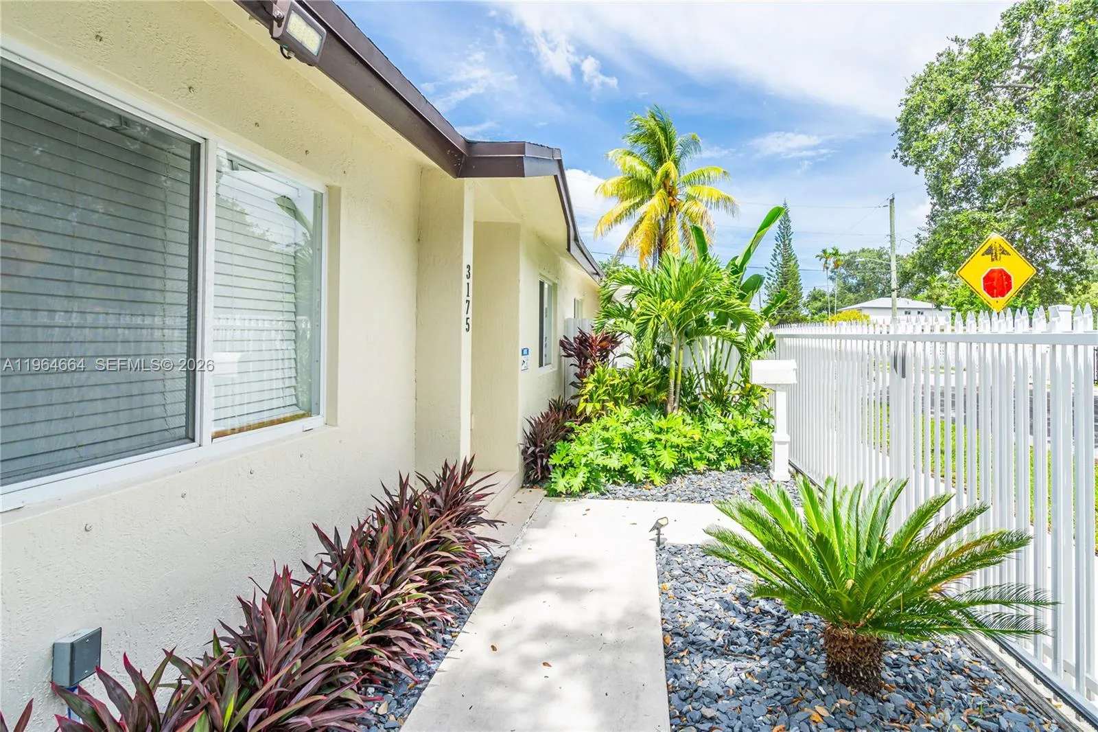 3175 Nw 43rd St, Miami, Florida 33142, Miami, Florida 33142, 3 Bedrooms Bedrooms, ,2 BathroomsBathrooms,Residential Lease,For Rent,3175 Nw 43rd St, Miami, Florida 33142,A11964664