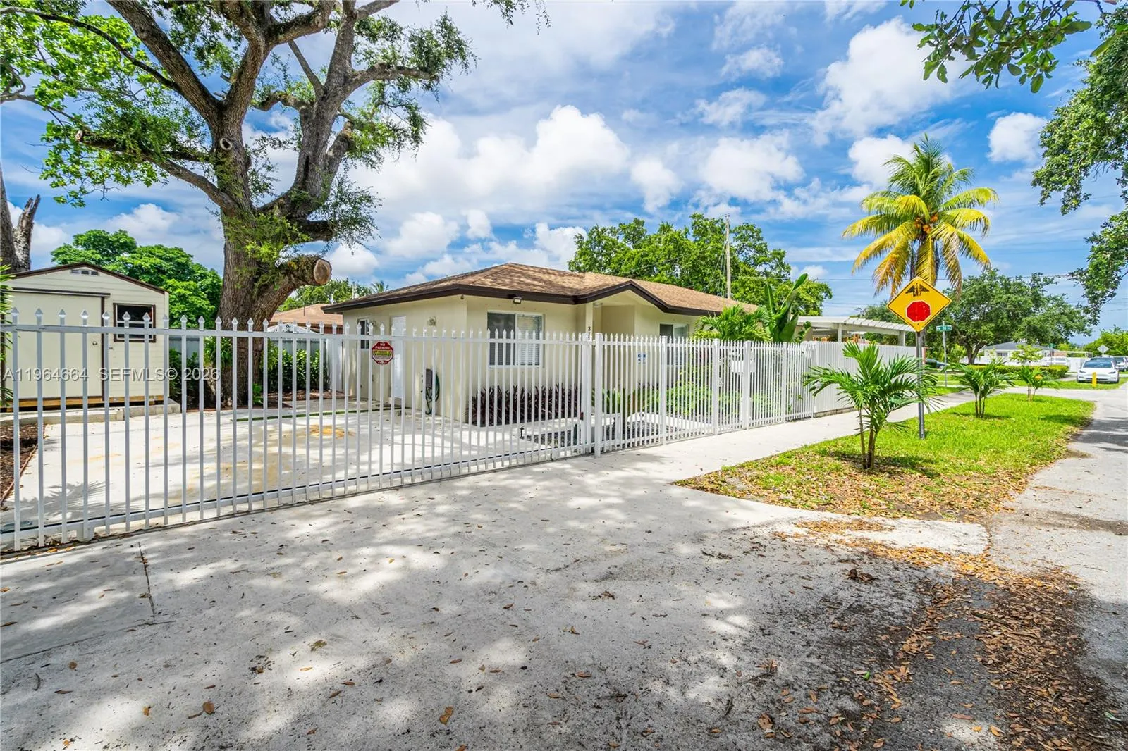 3175 Nw 43rd St, Miami, Florida 33142, Miami, Florida 33142, 3 Bedrooms Bedrooms, ,2 BathroomsBathrooms,Residential Lease,For Rent,3175 Nw 43rd St, Miami, Florida 33142,A11964664