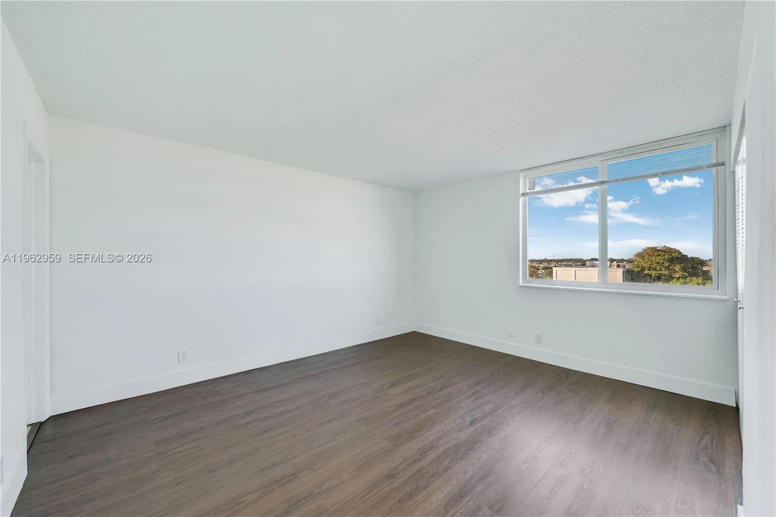 9001-9143 Sw 77th Ave, Miami, Florida 33156, Miami, Florida 33156, ,Residential Income,For Sale,9001-9143 Sw 77th Ave, Miami, Florida 33156,A11962959