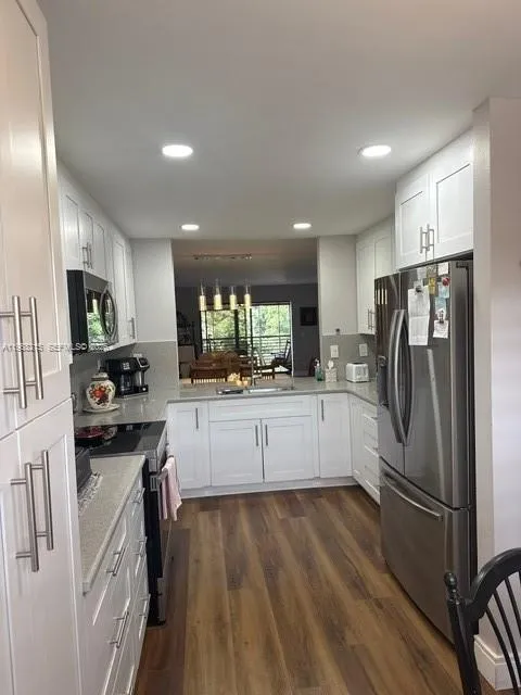 2981 N Nob Hill Rd 306, Sunrise, Florida 33322, Sunrise, Florida 33322, 2 Bedrooms Bedrooms, ,2 BathroomsBathrooms,Residential,For Sale,2981 N Nob Hill Rd 306, Sunrise, Florida 33322,A11963215