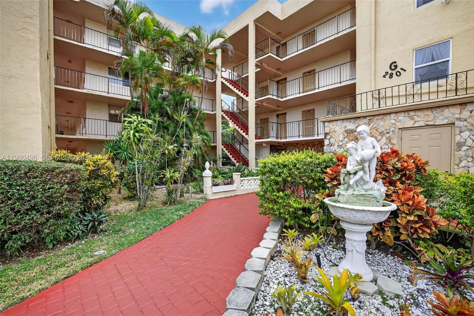 2801 Somerset Dr 205, Lauderdale Lakes, Florida 33, Lauderdale Lakes, Florida 33311, 1 Bedroom Bedrooms, ,1 BathroomBathrooms,Residential,For Sale,2801 Somerset Dr 205, Lauderdale Lakes, Florida 33,A11960496