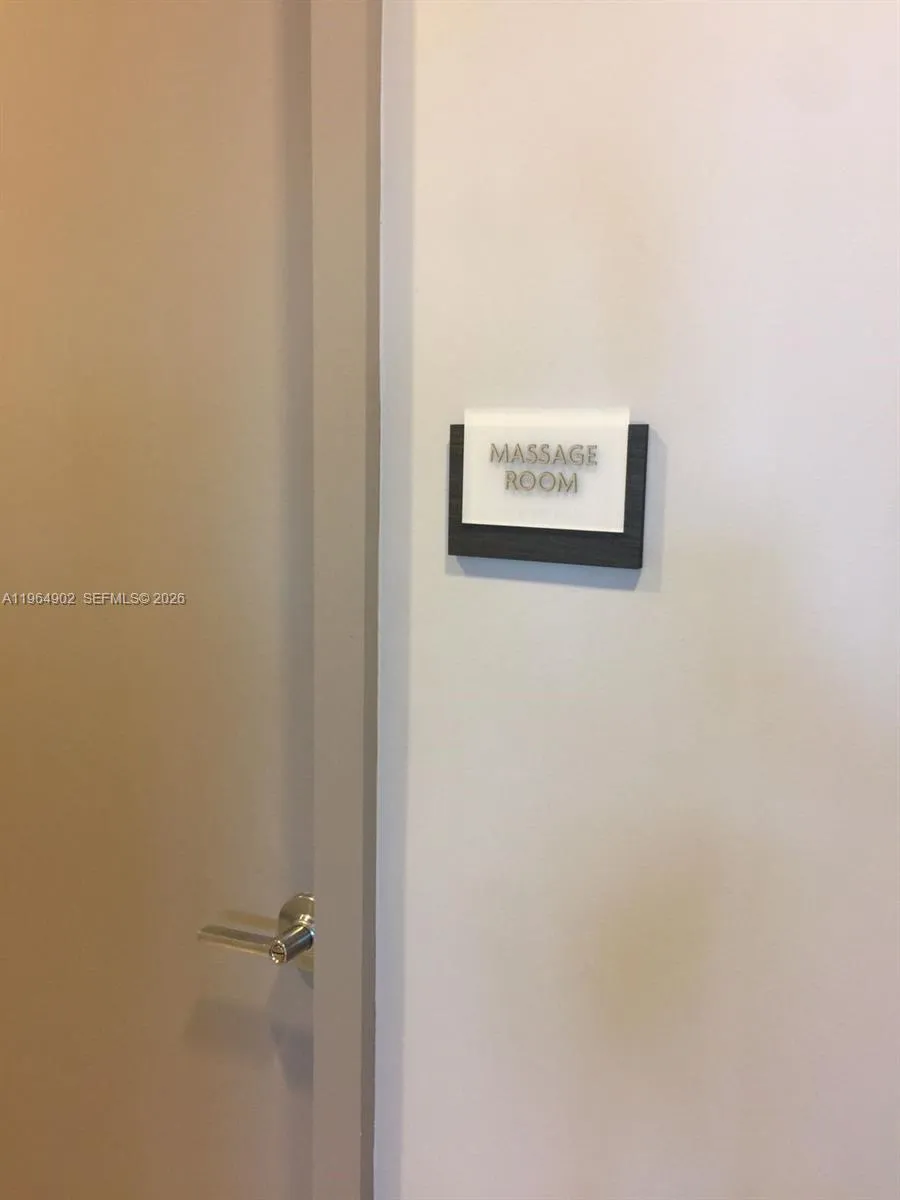 5300 Paseo Blvd 410, Doral, Florida 33178, Doral, Florida 33178, 1 Bedroom Bedrooms, ,1 BathroomBathrooms,Residential Lease,For Rent,5300 Paseo Blvd 410, Doral, Florida 33178,A11964902