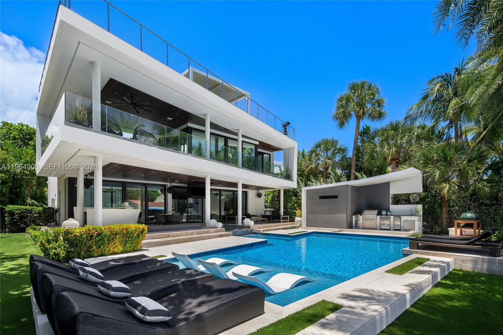 528 Lakeview Ct, Miami Beach, Florida 33140, Miami Beach, Florida 33140, 5 Bedrooms Bedrooms, ,7 BathroomsBathrooms,Residential Lease,For Rent,528 Lakeview Ct, Miami Beach, Florida 33140,A11964906