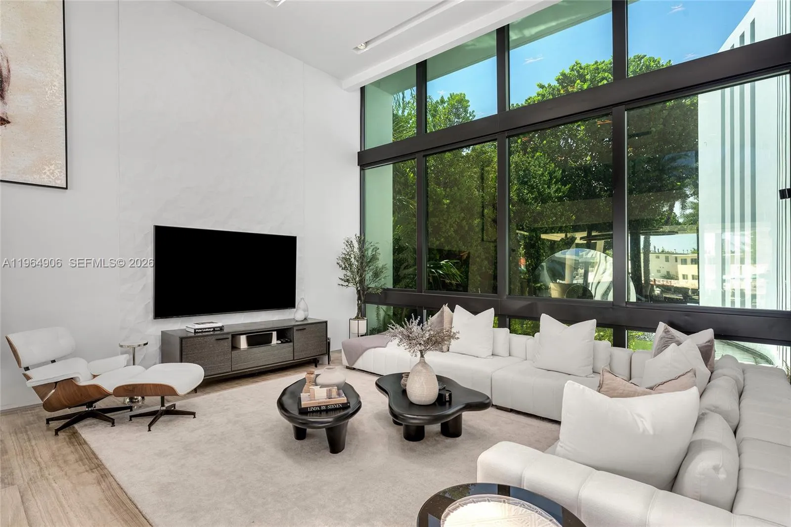 528 Lakeview Ct, Miami Beach, Florida 33140, Miami Beach, Florida 33140, 5 Bedrooms Bedrooms, ,7 BathroomsBathrooms,Residential Lease,For Rent,528 Lakeview Ct, Miami Beach, Florida 33140,A11964906