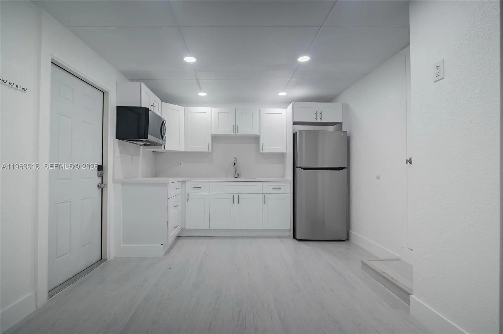 595 Nw 139th Ter 2, North Miami, Florida 33168, North Miami, Florida 33168, 2 Bedrooms Bedrooms, ,1 BathroomBathrooms,Residential Lease,For Rent,595 Nw 139th Ter 2, North Miami, Florida 33168,A11963018