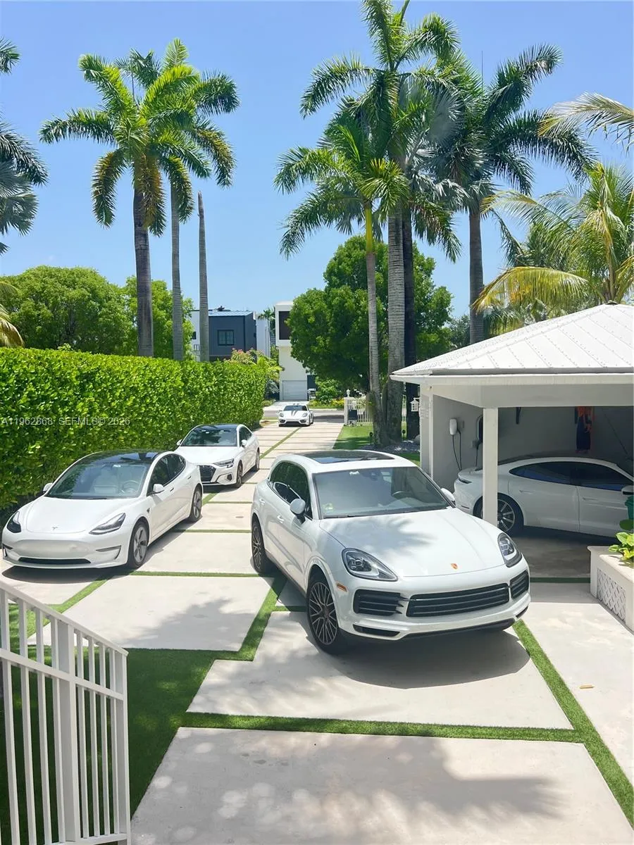 745 Ne 77th St, Miami, Florida 33138, Miami, Florida 33138, 4 Bedrooms Bedrooms, ,5 BathroomsBathrooms,Residential Lease,For Rent,745 Ne 77th St, Miami, Florida 33138,A11962868