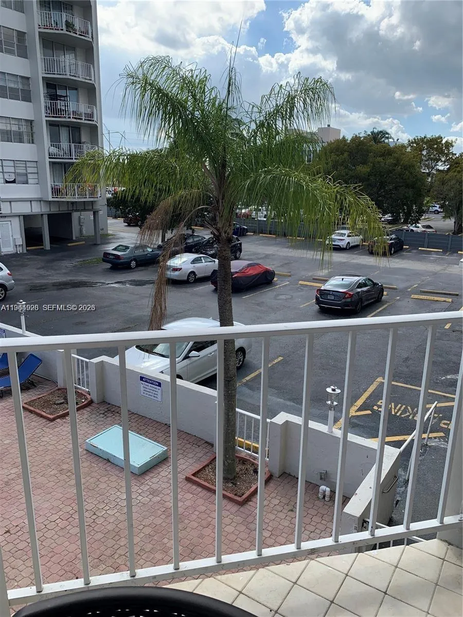 16740 Ne 9th Ave 206, North Miami Beach, Florida 3, North Miami Beach, Florida 33162, 1 Bedroom Bedrooms, ,1 BathroomBathrooms,Residential Lease,For Rent,16740 Ne 9th Ave 206, North Miami Beach, Florida 3,A11964928