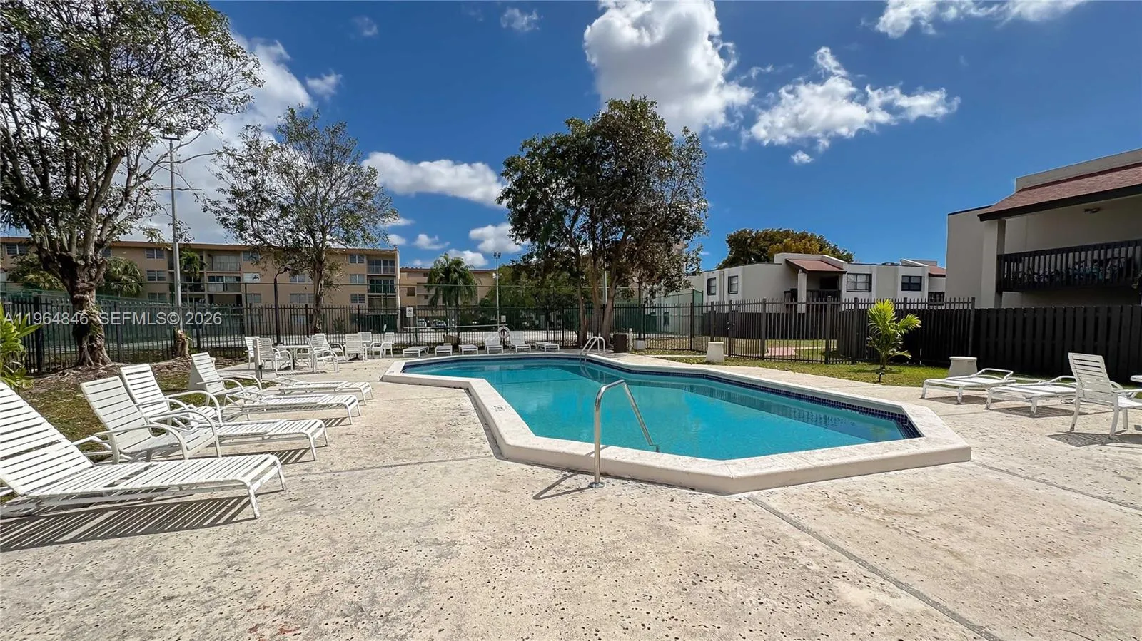 8885 Fontainebleau Blvd 205, Miami, Florida 33172, Miami, Florida 33172, 2 Bedrooms Bedrooms, ,1 BathroomBathrooms,Residential,For Sale,8885 Fontainebleau Blvd 205, Miami, Florida 33172,A11964846