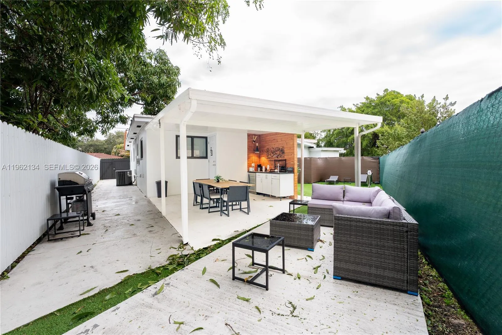 2840 Nw 13th St, Miami, Florida 33125, Miami, Florida 33125, ,Residential Income,For Sale,2840 Nw 13th St, Miami, Florida 33125,A11962134