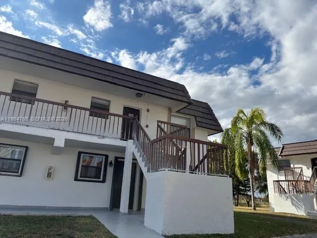 14925 Sw 104th St 3-206, Miami, Florida 33196, Miami, Florida 33196, 2 Bedrooms Bedrooms, ,2 BathroomsBathrooms,Residential Lease,For Rent,14925 Sw 104th St 3-206, Miami, Florida 33196,A11964765