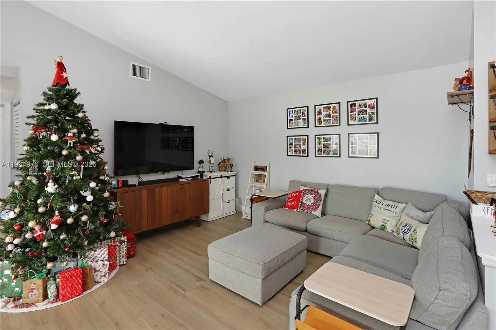 Davie, Florida 33331, 3 Bedrooms Bedrooms, ,2 BathroomsBathrooms,Residential Lease,For Rent,A11964976