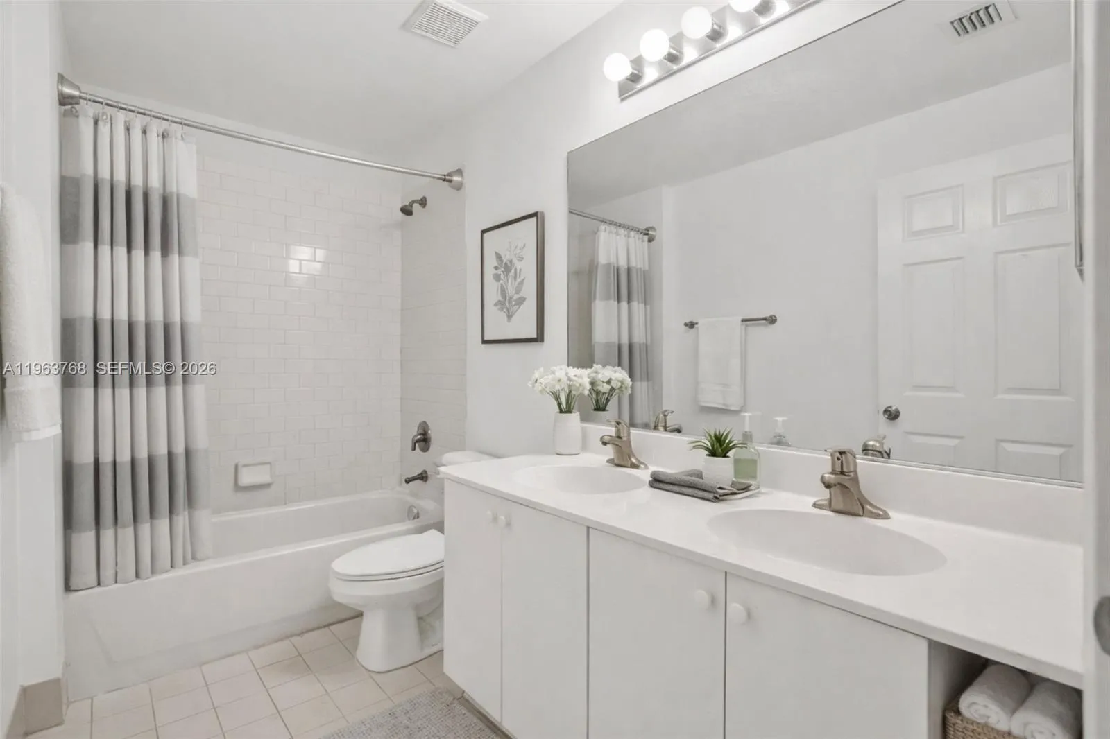 Virtually Stage 2nd Bathroom