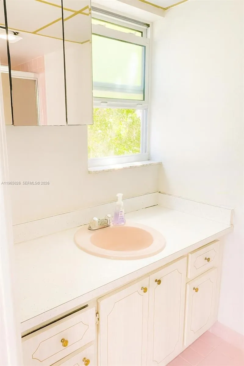 610 Ne 12th Ave 308, Hallandale Beach, Florida 330, Hallandale Beach, Florida 33009, 2 Bedrooms Bedrooms, ,2 BathroomsBathrooms,Residential,For Sale,610 Ne 12th Ave 308, Hallandale Beach, Florida 330,A11965026