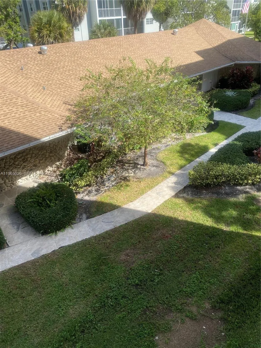 610 Ne 12th Ave 308, Hallandale Beach, Florida 330, Hallandale Beach, Florida 33009, 2 Bedrooms Bedrooms, ,2 BathroomsBathrooms,Residential,For Sale,610 Ne 12th Ave 308, Hallandale Beach, Florida 330,A11965026