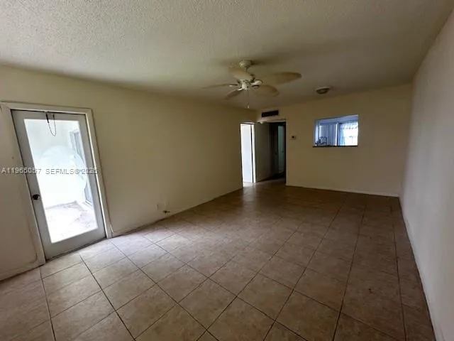 2223 Park Ln 304, Hollywood, Florida 33021, Hollywood, Florida 33021, 1 Bedroom Bedrooms, ,1 BathroomBathrooms,Residential,For Sale,2223 Park Ln 304, Hollywood, Florida 33021,A11965057