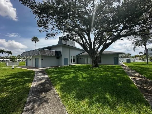 2223 Park Ln 304, Hollywood, Florida 33021, Hollywood, Florida 33021, 1 Bedroom Bedrooms, ,1 BathroomBathrooms,Residential,For Sale,2223 Park Ln 304, Hollywood, Florida 33021,A11965057