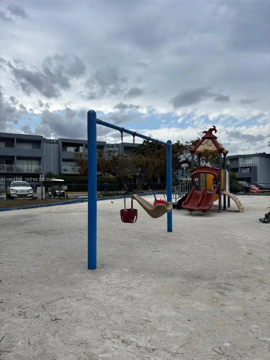 9365 Fontainebleau Blvd E105, Miami, Florida 33172, Miami, Florida 33172, 1 Bedroom Bedrooms, ,1 BathroomBathrooms,Residential Lease,For Rent,9365 Fontainebleau Blvd E105, Miami, Florida 33172,A11964783