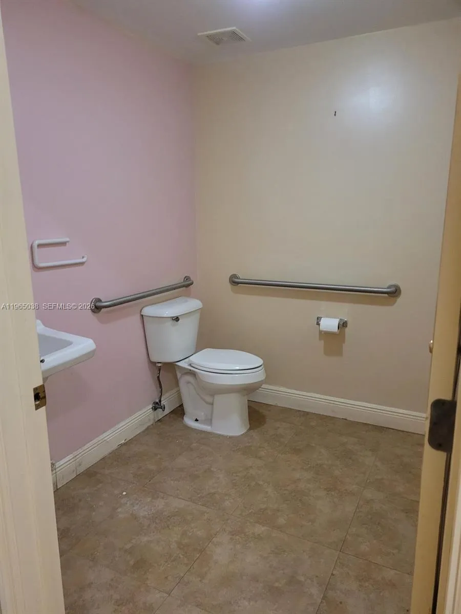 4796 Nw Miami Lakes, Miami Gardens, Florida 33014, Miami Lakes, Florida 33014, ,Commercial Lease,For Rent,4796 Nw Miami Lakes, Miami Gardens, Florida 33014,A11965038