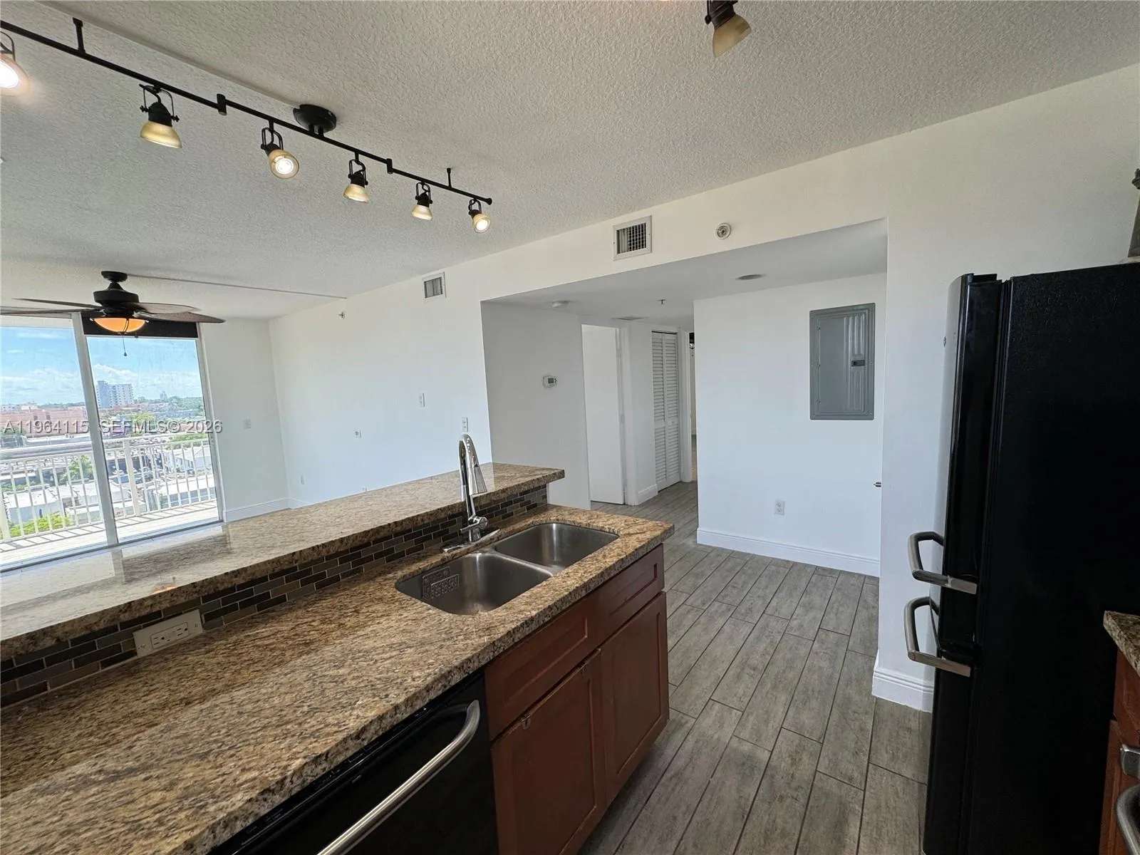 219 Nw 12th Ave 711, Miami, Florida 33128, Miami, Florida 33128, 2 Bedrooms Bedrooms, ,2 BathroomsBathrooms,Residential Lease,For Rent,219 Nw 12th Ave 711, Miami, Florida 33128,A11964115