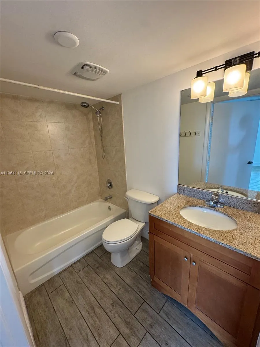 219 Nw 12th Ave 711, Miami, Florida 33128, Miami, Florida 33128, 2 Bedrooms Bedrooms, ,2 BathroomsBathrooms,Residential Lease,For Rent,219 Nw 12th Ave 711, Miami, Florida 33128,A11964115