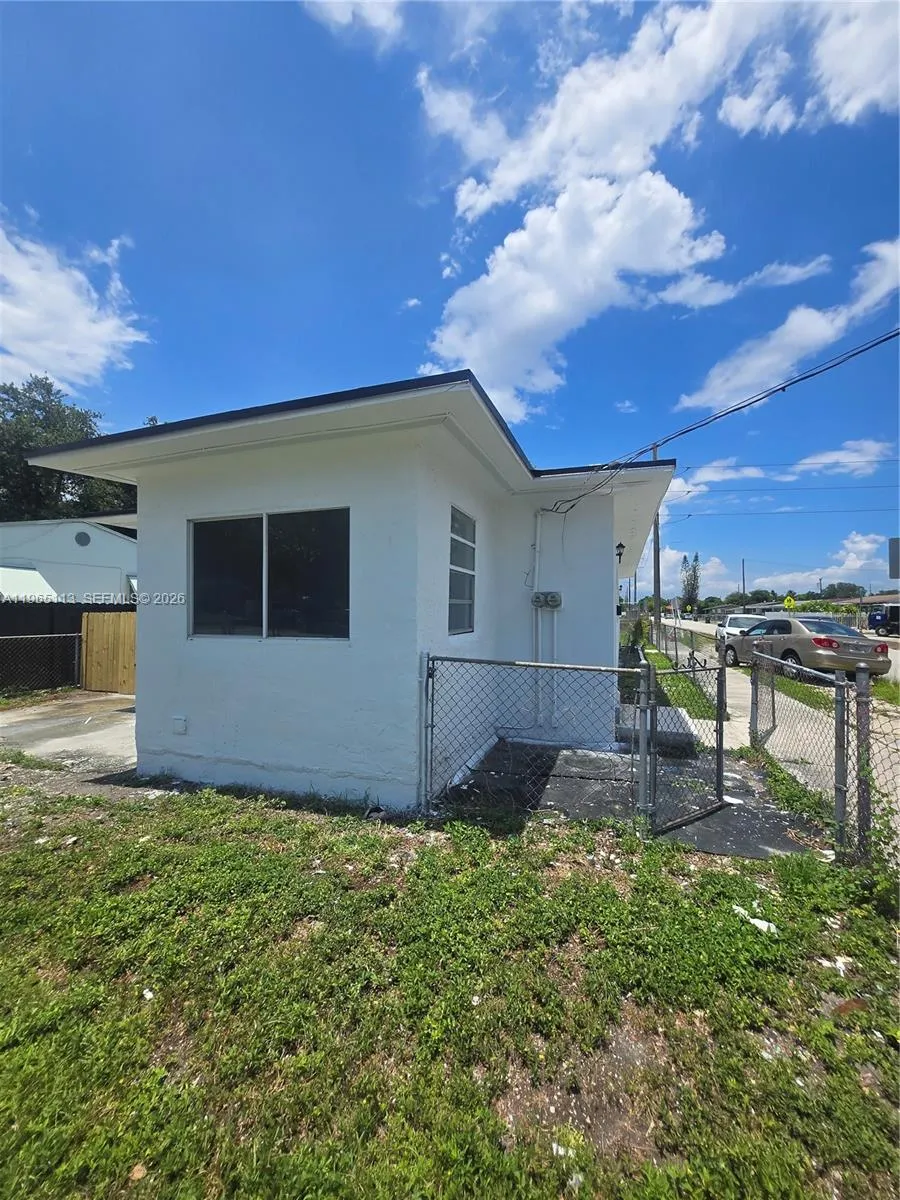 8200 Nw 23rd Ave, Miami, Florida 33147, Miami, Florida 33147, ,Residential Income,For Sale,8200 Nw 23rd Ave, Miami, Florida 33147,A11965113