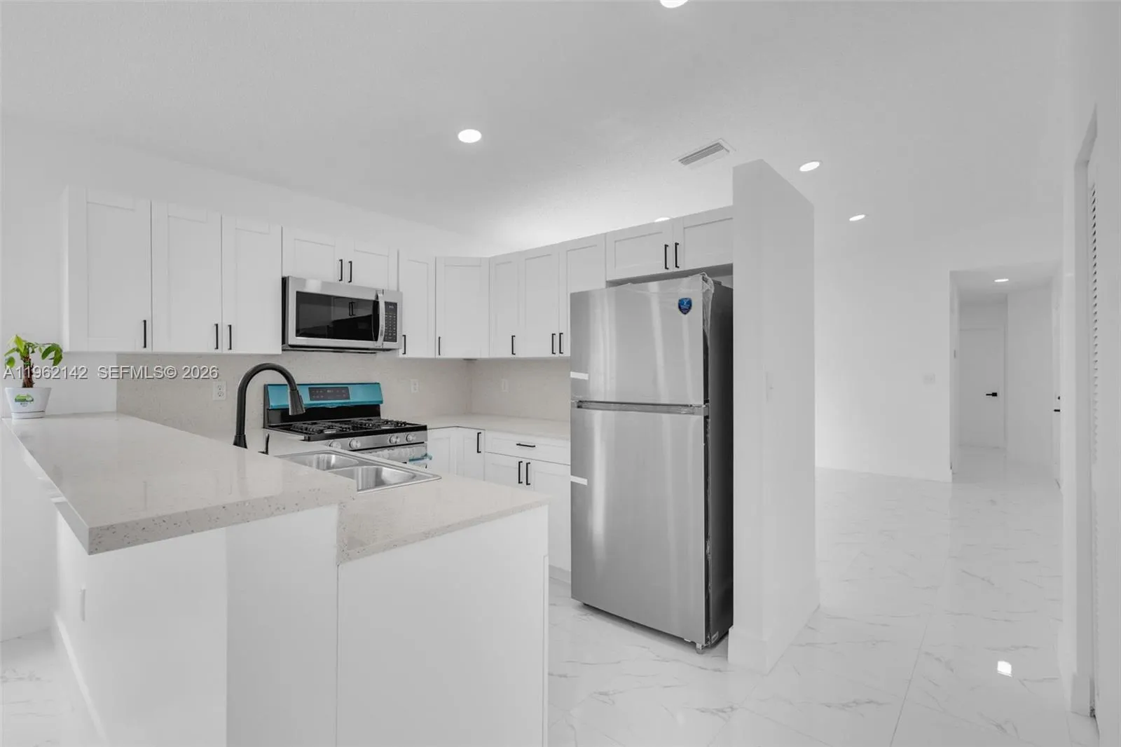 16907 Sw 142nd Pl, Miami, Florida 33177, Miami, Florida 33177, 3 Bedrooms Bedrooms, ,2 BathroomsBathrooms,Residential,For Sale,16907 Sw 142nd Pl, Miami, Florida 33177,A11962142