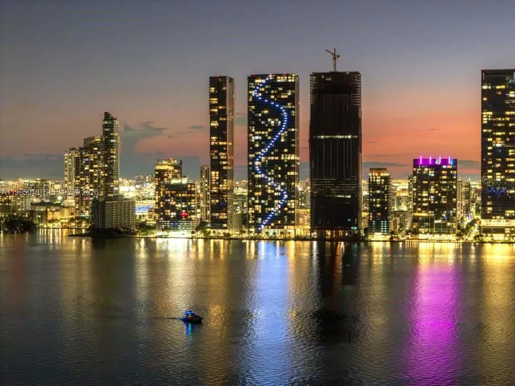 700 Ne 24th Street 2305, Miami, Florida 33137, Miami, Florida 33137, 3 Bedrooms Bedrooms, ,3 BathroomsBathrooms,Residential Lease,For Rent,700 Ne 24th Street 2305, Miami, Florida 33137,A11965018