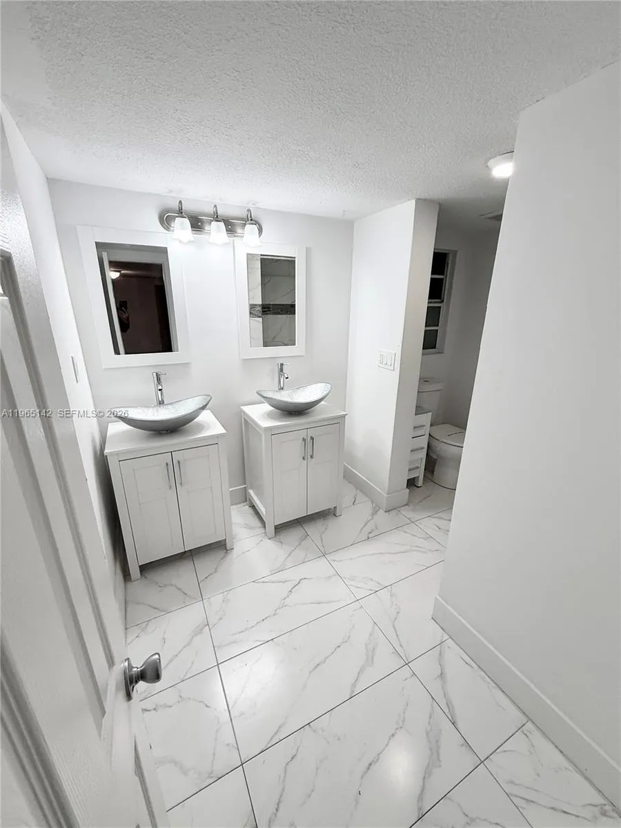 1621 Sw 117th Ave, Davie, Florida 33325, Davie, Florida 33325, 3 Bedrooms Bedrooms, ,2 BathroomsBathrooms,Residential Lease,For Rent,1621 Sw 117th Ave, Davie, Florida 33325,A11965142