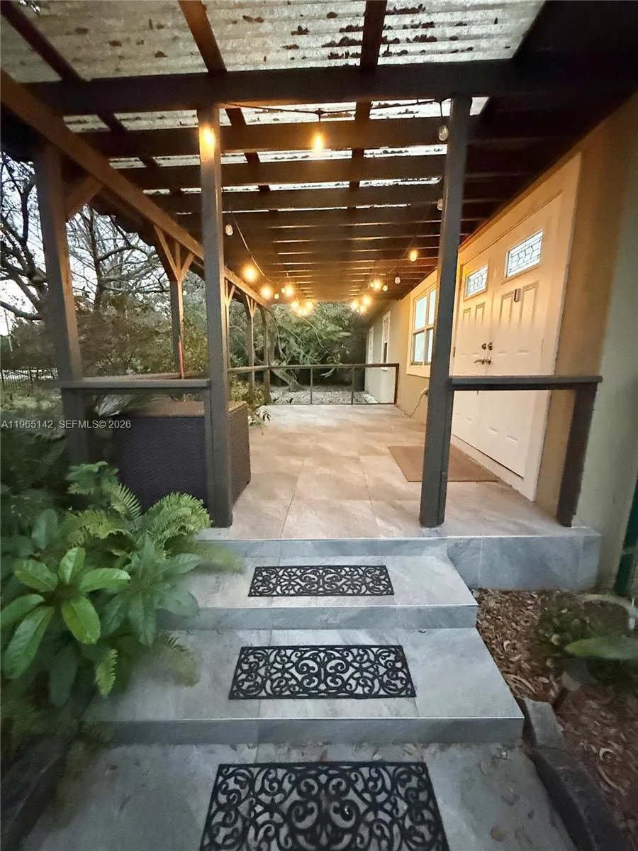 1621 Sw 117th Ave, Davie, Florida 33325, Davie, Florida 33325, 3 Bedrooms Bedrooms, ,2 BathroomsBathrooms,Residential Lease,For Rent,1621 Sw 117th Ave, Davie, Florida 33325,A11965142